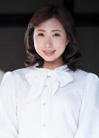片冈明奈