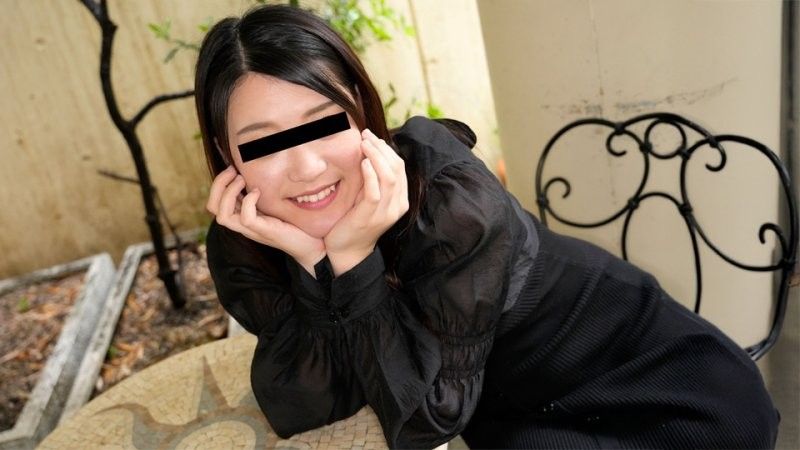 漂亮丰满小胸女人用嘴唇为你服务！ 中居绚音