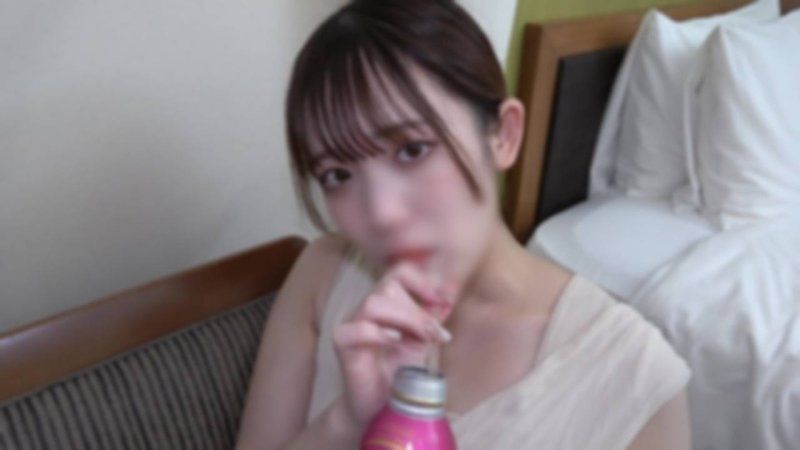 【初次拍摄／中出】和/妳在一起后，女人会改变。平常认真的国语老师乱了阵脚。突然进入的情色开关，你能忍受吗？