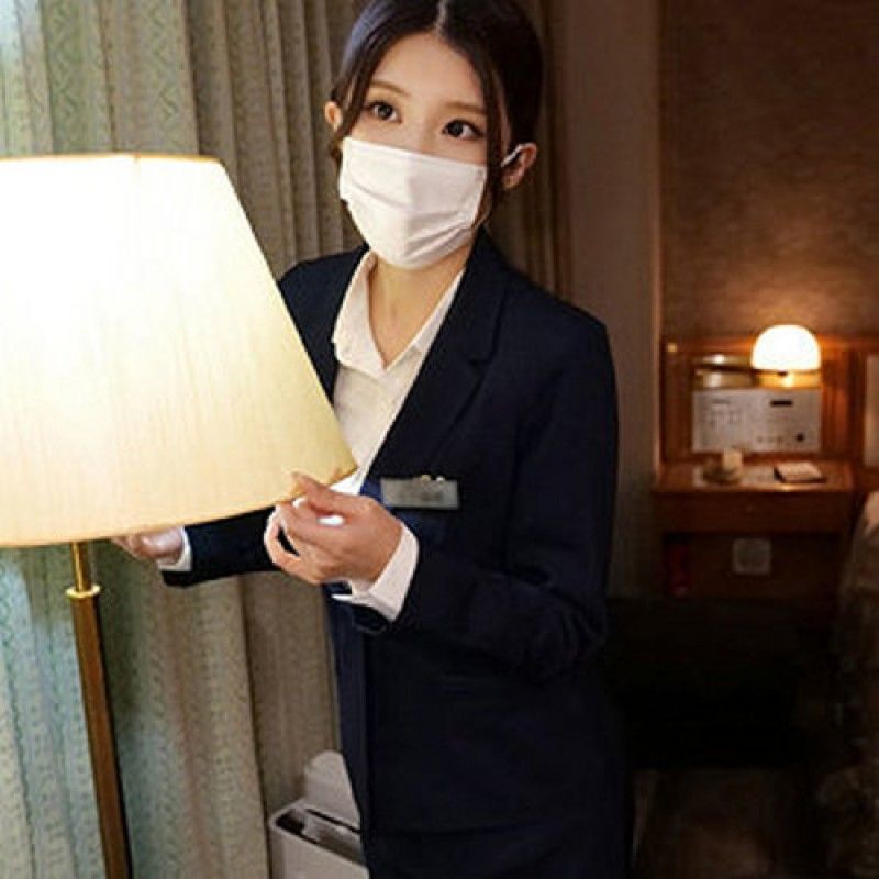 客房服务员T
