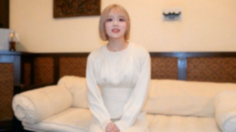 【无修正】第二弹！E罩杯美乳色白美女！大受好评再登场⤴其实胸部也很棒，但屁股也是美臀。吞精和中出两发！