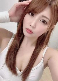 新村朱里